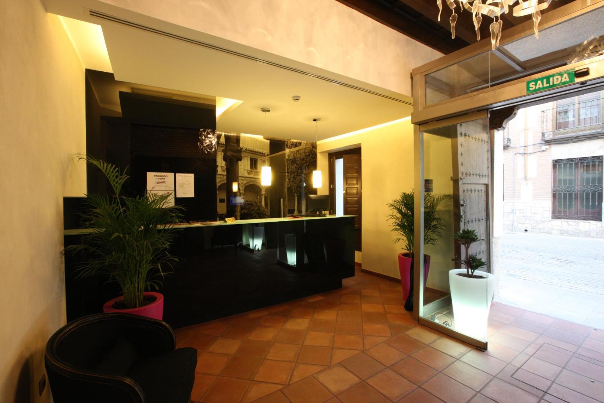 Evenia Alcala Boutique Hotel Алькала-де-Энарес Экстерьер фото